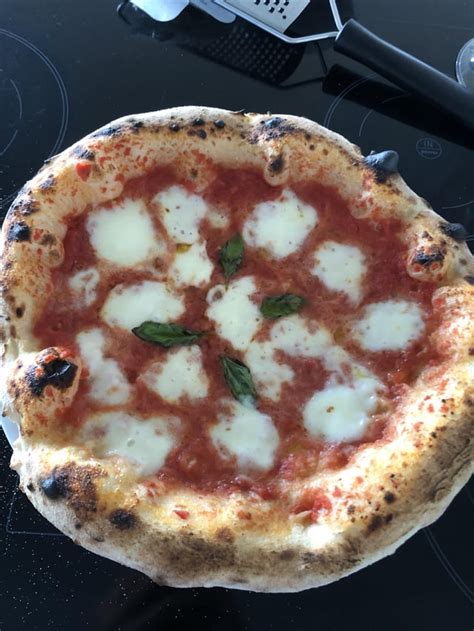 Home oven neapolitan pizza : r/neapolitanpizza