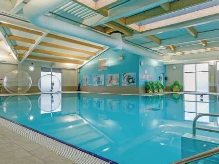 5 Best Newquay Caravan Holiday Parks 2025 - Holiday Park Guru