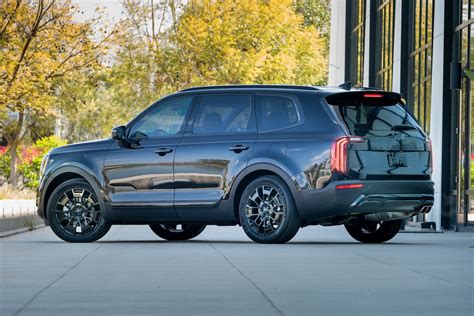 The 2021 Kia Telluride Nightsky Edition Is Stealth - Motor Illustrated