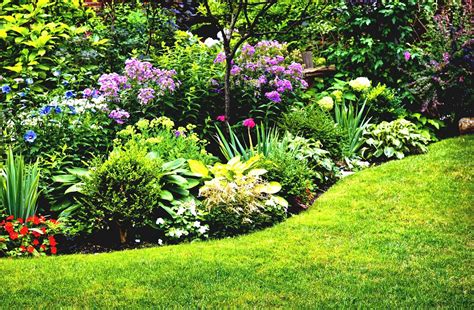 Top Wondeful 20+ Small Perennial Garden Designs Ideas For Small ...