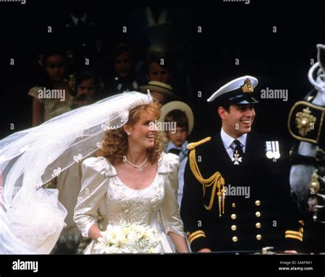 Prince Andrew and Sarah Ferguson wedding July 1986 Stock Photo - Alamy