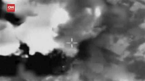 Israeli Army Strikes Hamas Headquarters in Gaza Strip: Footage and ...