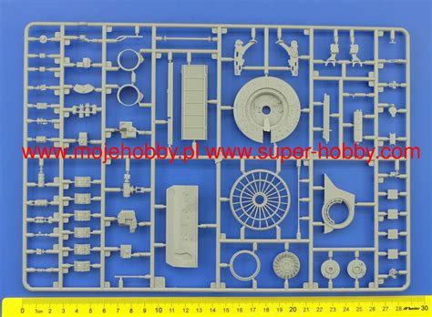 Russian Main Battle Tank T-72 "Ural" Full Interior Kit Amusing Hobby 35A052