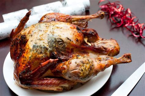 Photo of Tasty browned roast Christmas turkey | Free christmas images