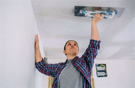 How To Fill Holes In Plasterboard Ceiling | Americanwarmoms.org