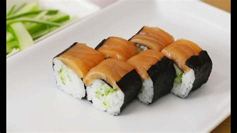 Salmon Maki Sushi With a Twist - YouTube