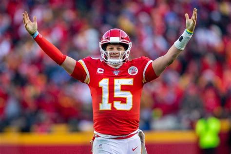 Patrick Mahomes' New 10-Year, $477 Million Contract With Chiefs Is The ...