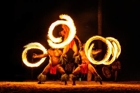 An Evening at the Waikiki Starlight Luau in Waikiki - Hawaii Travel Guide