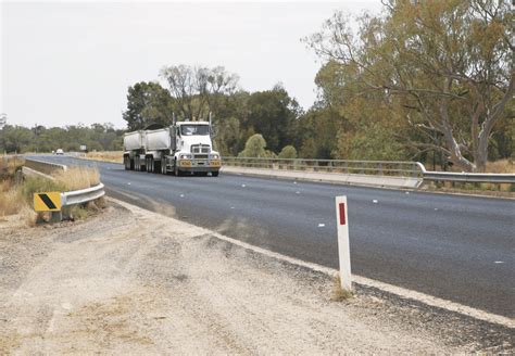 Newell Highway reopens for Christmas - Australian Truck Radio