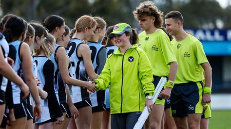 70 emerging umpires picked for 2023 V/Line Cup | NEWS | AFL Victoria