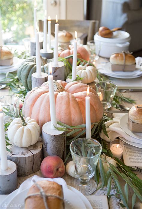 10 Stunning Thanksgiving Tablescapes to Give you Major Inspiration - Re-Fabbed