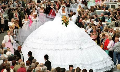 Living Stingy: The Expensive Wedding....