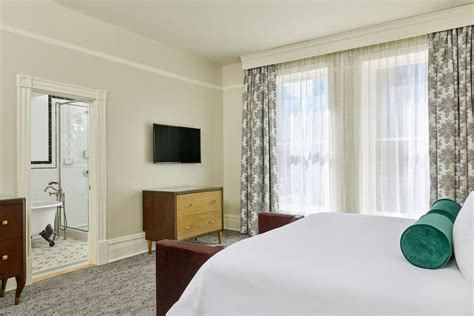 The Oxford Hotel Reviews, Deals & Photos 2024 - Expedia