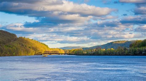 Vermont Lakes and Rivers Map: Green Mountain Sailing