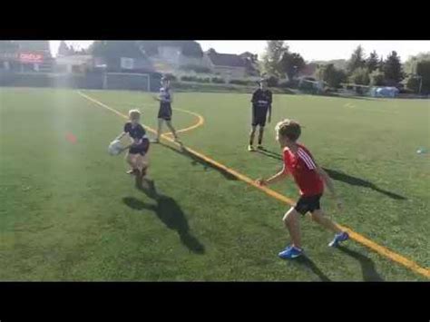 TOUCH RUGBY DRILLS: Passing waves with progress to drop off, roll ball and dummy half pass - YouTube