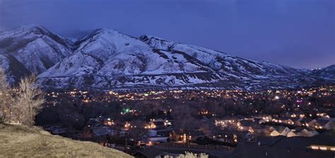 a view i found in a walmart parking lot :) : r/Utah