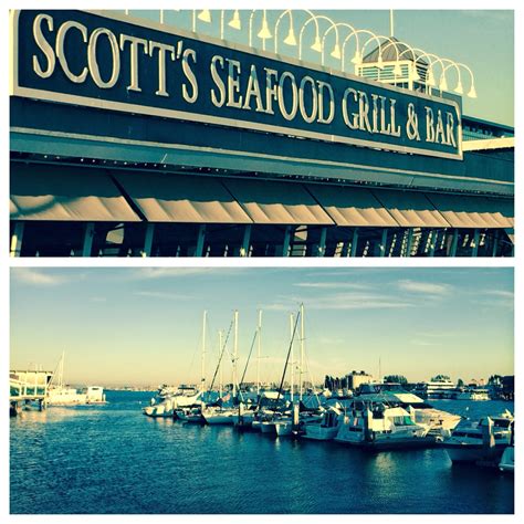 Jack London Square: Scott's Seafood Grill & Bar