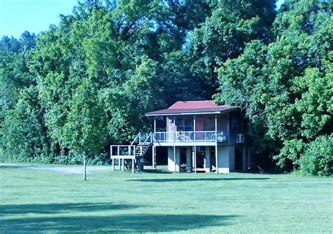 Couples' Getaway on the White River, Arkansas