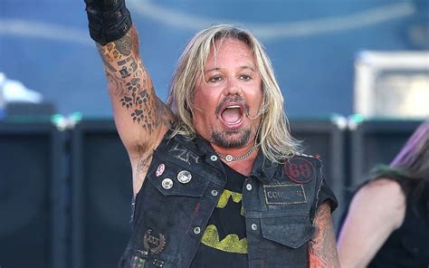 Full Story on Vince Neil Weight Loss; Before and After Pictures | Glamour Fame