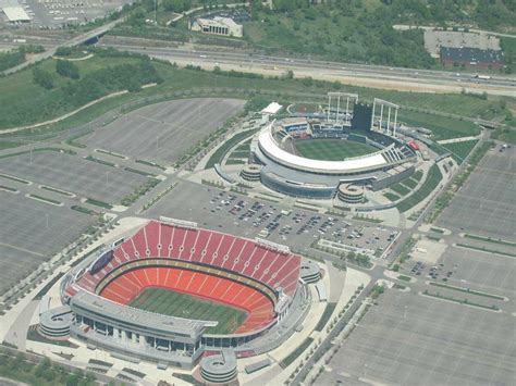 Diane Mclaughlin Viral: Chiefs Football Stadium Location