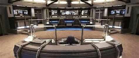 Voyager bridge | Star trek ships, Star trek, Star trek voyager