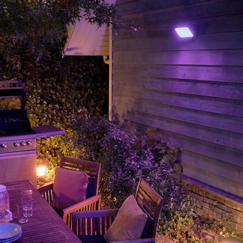 Philips Hue Discover Outdoor Black Line Voltage Hardwired Smart LED Flood Light in the Spot ...