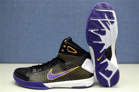 Nike Hyperdunk x Zoom Kobe IV - Hybrid - Away Colors - SneakerNews.com