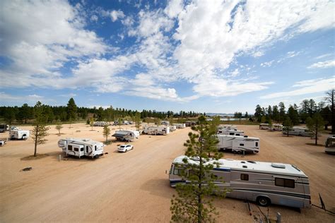 Bryce Canyon Campground | Camping Facilities in Bryce Canyon | Bryce canyon, Bryce canyon ...