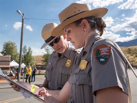 A former national park ranger reveals secrets they don't tell tourists - Business Insider