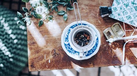 Smoking tea: Risks, benefits, and more