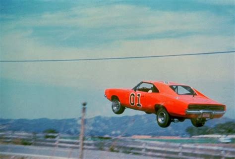 Yeeeehawwww! The General Lee jump. | The dukes of hazzard, Tv cars ...