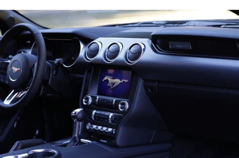 2019 Ford Mustang: 123 Interior Photos | U.S. News