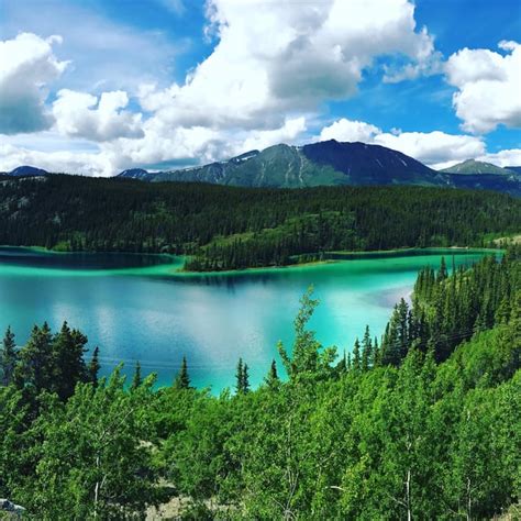 Emerald Lake, Yukon along the Klondike Highway : r/pics