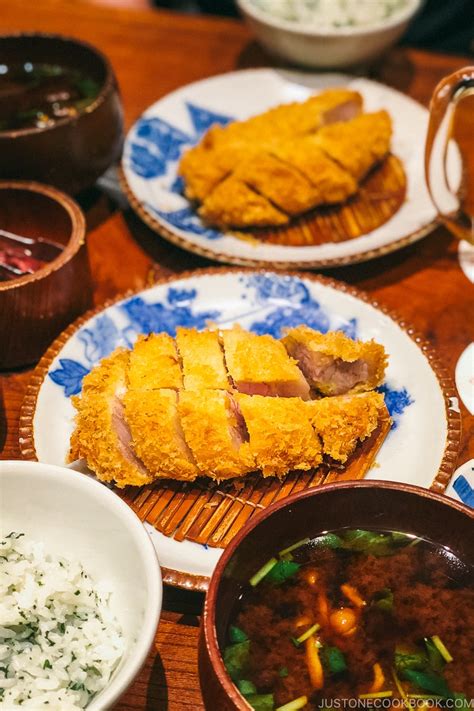 Ultimate Tokyo Food Guide: Top Best Foods to Eat in Tokyo • Just One ...