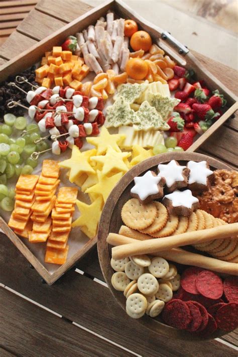 Holiday Cheese Platter for Kids - SevenLayerCharlotte