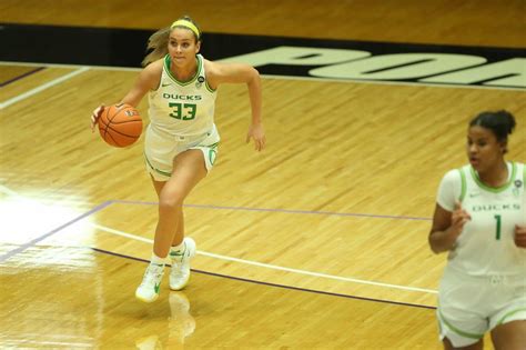 Even if not at their best, Oregon Ducks women’s basketball pulls away from Washington to extend ...