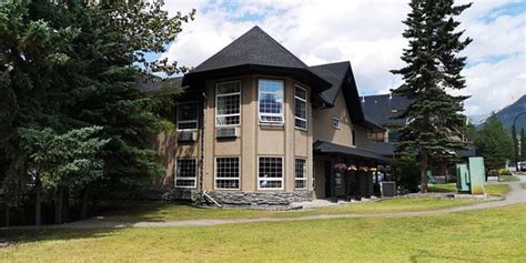 MOUNTAIN VIEW INN - Updated 2024 Prices & Hotel Reviews (Canmore, Alberta)