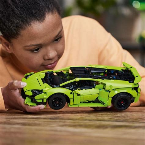 LEGO Technic 42161 Lamborghini Huracán Tecnica