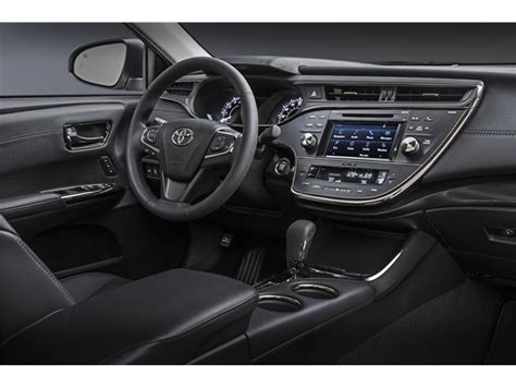 2018 Toyota Avalon: 121 Interior Photos | U.S. News