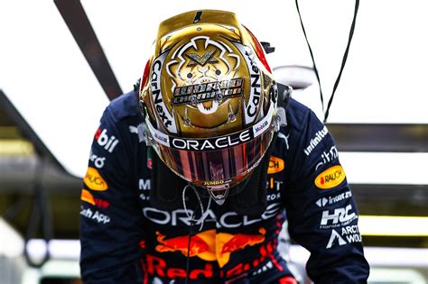 "Gold Leaf" Max Verstappen F1 World Champion helmet[F1-Gate.com] - World Today News