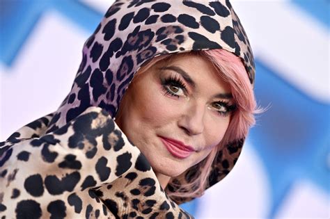 Shania Twain Doesn’t Plan on Having Plastic Surgery: ‘You Don’t Really Know What You’re Going to ...