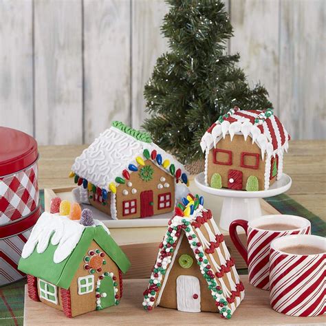 This Grinch Gingerbread House Will Transform Your Home Into Whoville