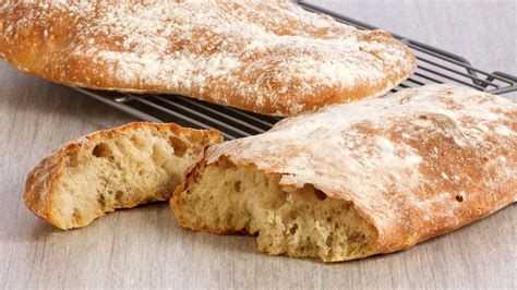 Pan italiano rústico de chapata (Rustic ciabatta bread) - Anna Olson - Receta - Canal Cocina