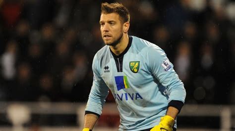 Aston Villa snap up goalkeeper on a free transfer | ITV News Central