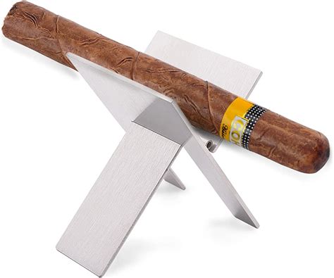 Keeping It Classy: The Art of the Cigar Holder!