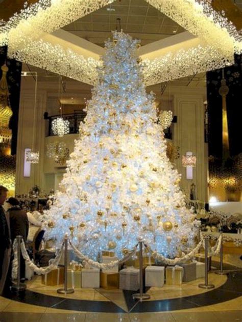 Tree in Hotel Lobby Christmas Tree Design, Luxury Christmas Tree, White Christmas Trees, Gold ...