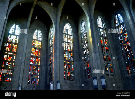 Westminster Abbey Stained glass Stock Photo - Alamy