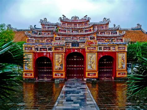 TRADITIONAL ARCHITECTURE OF VIETNAM | SkyscraperCity | Vietnam, Vietnam art, Famous architecture