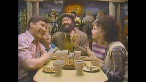 1984 Showbiz Pizza Place Commercial - YouTube