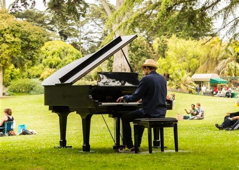 Flower Piano Returns to the SF Botanical Garden – San Francisco Parks ...